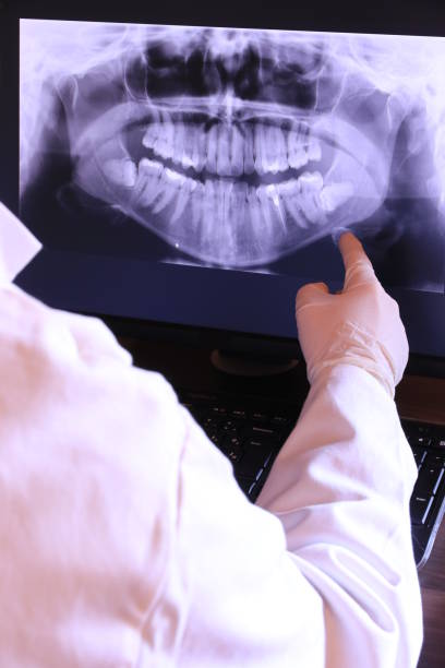 Best Holiday Emergency Dentist in Grant Park, IL